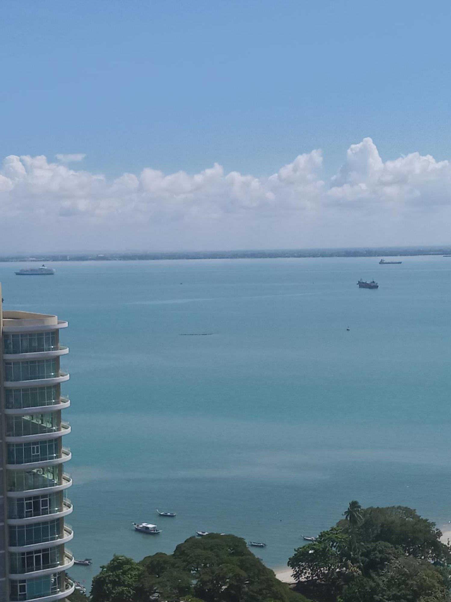 2 Bedrooms & 2 Bathrooms Near New Gurney Bay George Town Exterior foto